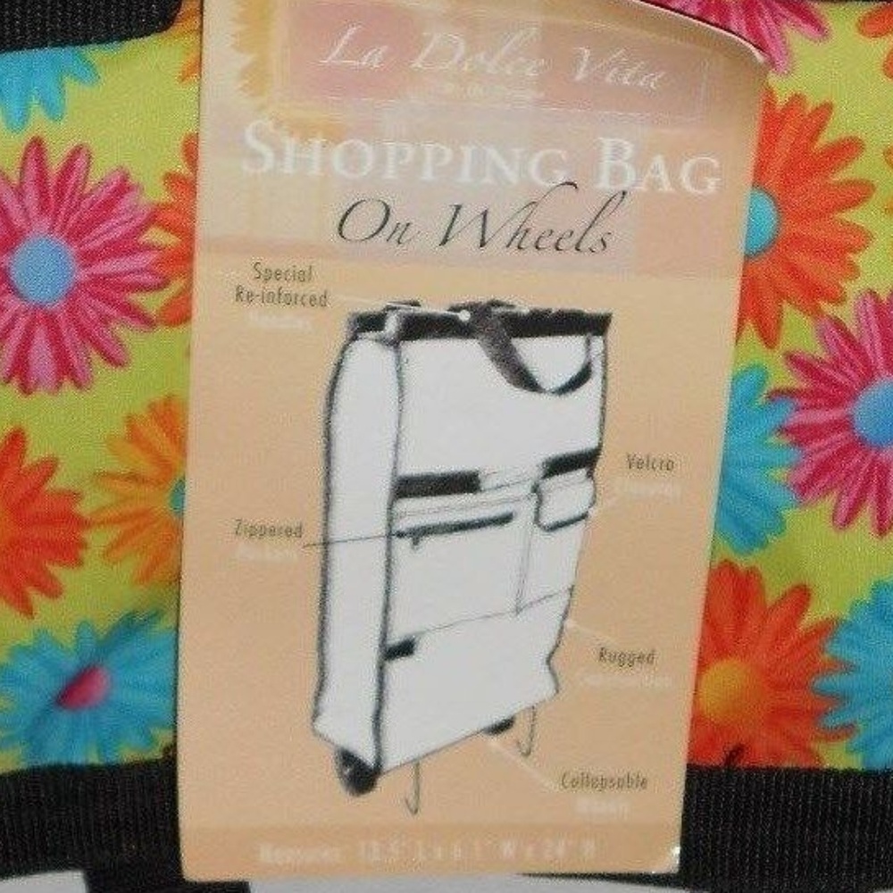 Beautifully Designed Shopping bag on wheels - Picture 6 of 7